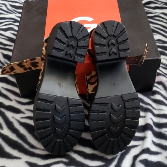 G by Guess sandal - Picture 3 of 4